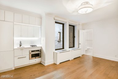 Main picture of 220 West 24th St