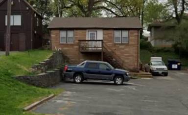Main picture of 8954 Natural Bridge Road