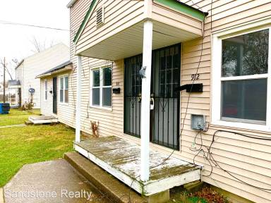 Main picture of 954 N Central Dr