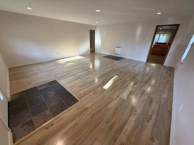 Main picture of 1020 Avenue A