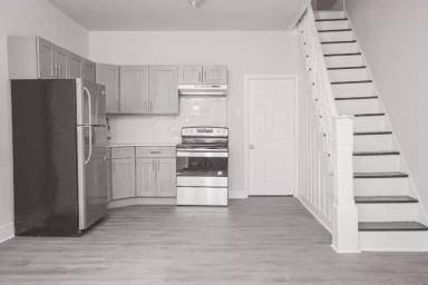 Main picture of 6143 Glenmore Ave