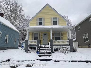 Main picture of 12028 Wade Park Ave