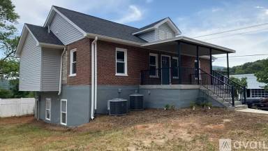 Main picture of 5058 Stable Rd