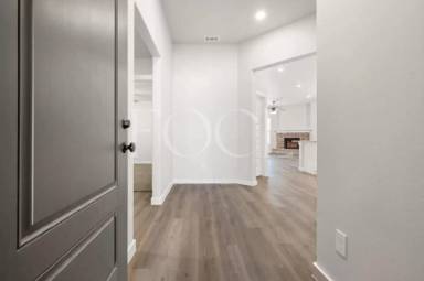 Main picture of 2923 138th St