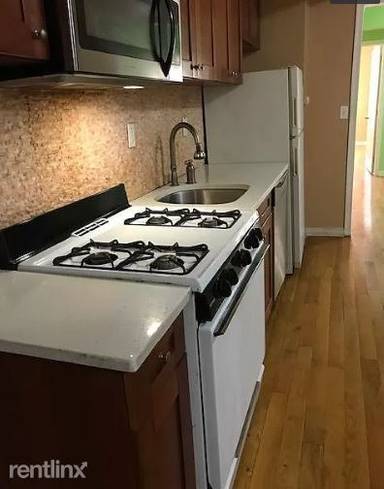 Main picture of 388 Communipaw Ave