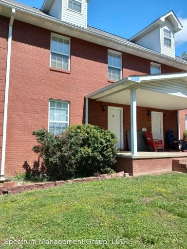 Main picture of 104 Cranberry St