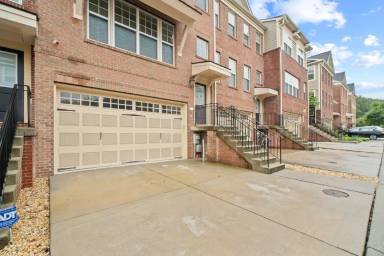 Main picture of 7829 Crystal Brook Way