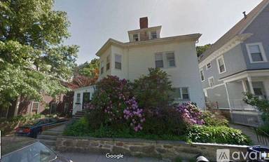 Main picture of 14 Hillside St
