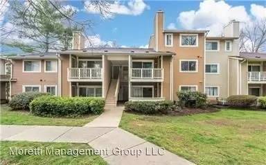 Main picture of Farmingdale Condominium