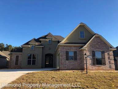 Main picture of 904 Antler Dr