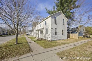 Main picture of 1543 Beidler St