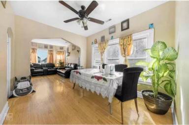 Main picture of 1522 S 48th Ct