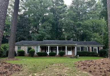 Main picture of 3643 N Stratford Rd NE