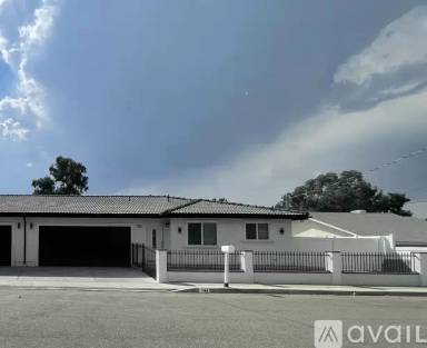 Main picture of 144 S Sheriff Ave