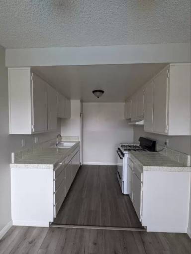 Main picture of 1135 W I St