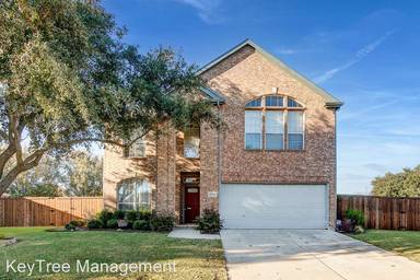 Main picture of 2024 Aberdeen Ave