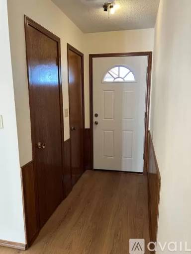 Main picture of 114 N Saddle Rd