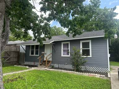 Main picture of 2122 Harvard St