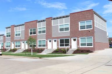 Main picture of 317 2nd St SW