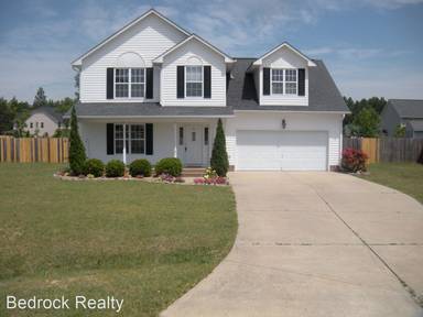 Main picture of 82 Essex Ct W