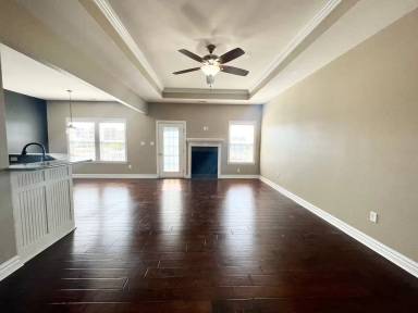 Main picture of 150 Travis Blvd