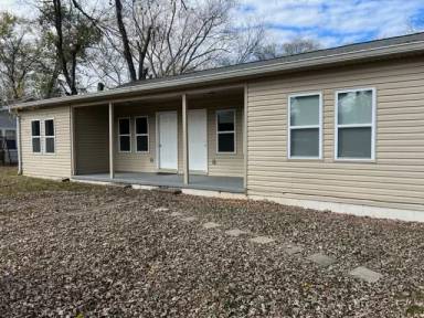 Main picture of 209 Hillcrest Dr N