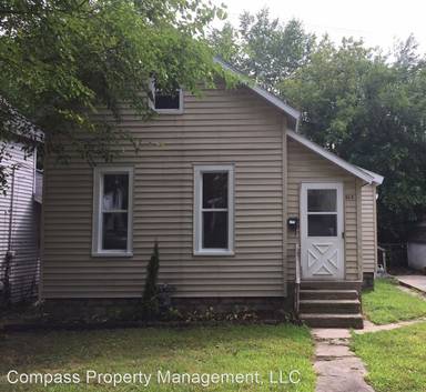 Main picture of 804 Clancy Ave NE