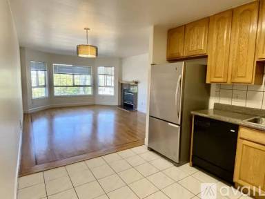 Main picture of 438 Russia Ave