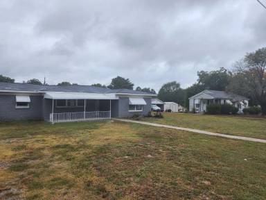 Main picture of 201 Furman St