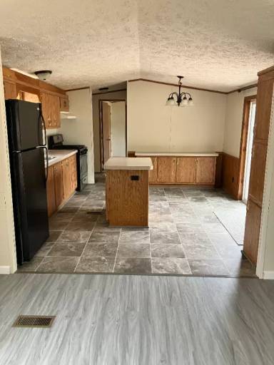 Main picture of 204 W Milton Rd
