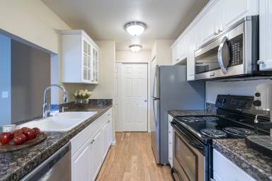 Main picture of 6719 106th Ave NE