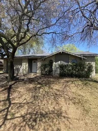 Main picture of 6201 Magnolia Ln