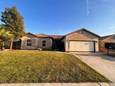 Main picture of 1725 Shaver Lake Ave