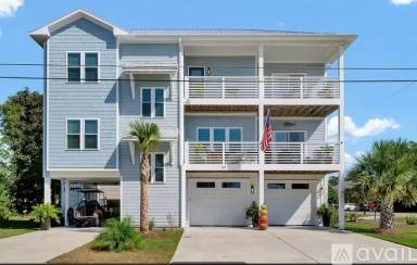 Main picture of 400 Sumter Ave