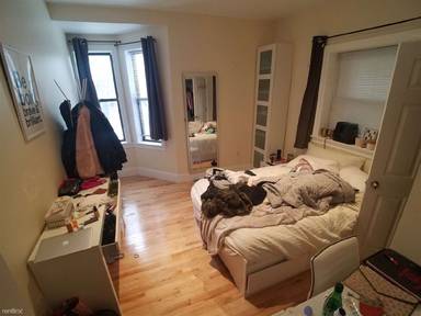 Main picture of 1209 Beacon St