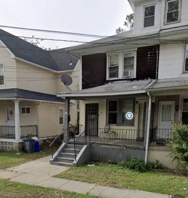 Main picture of 123 Chestnut Ave