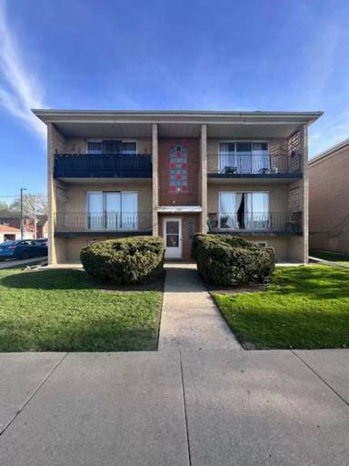 Main picture of 5901 W 79th St