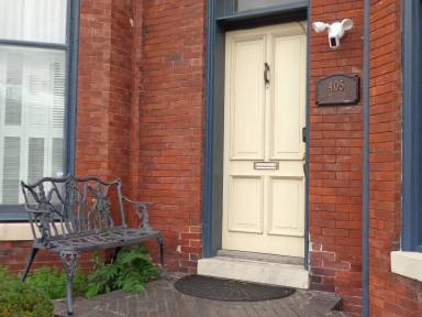 Main picture of 405 Court St