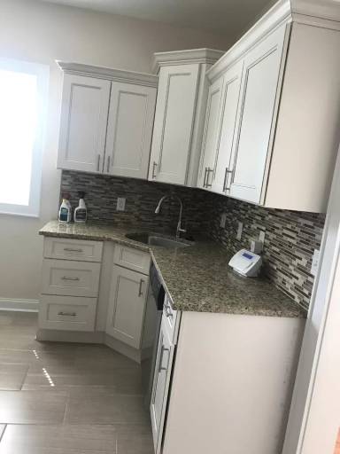 Main picture of 403 8th Ave