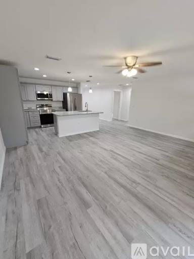Main picture of 13777 SW 61st Cir