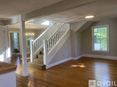 Main picture of 36 Sherman St