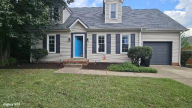 Main picture of 1419 Amberwood Cir