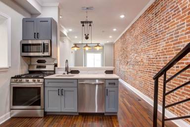 Main picture of 1922 W Diamond St