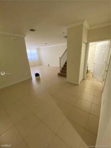 Main picture of 16530 SW 42nd Ter