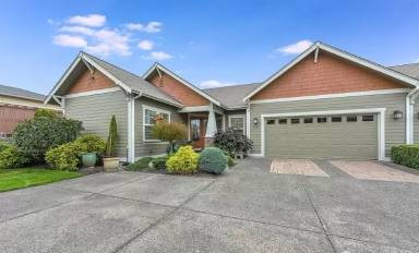 Main picture of 7240 Rosemount Cir