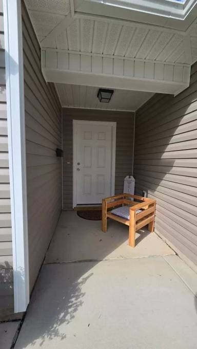 Main picture of 2070 Rogers Dr