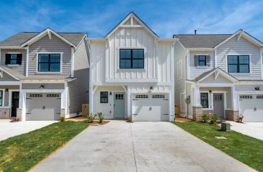 Main picture of 4159 Prentice St