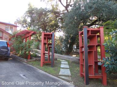 Main picture of 1701B Waterloo Trl