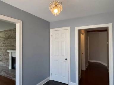 Main picture of 400 Spring St