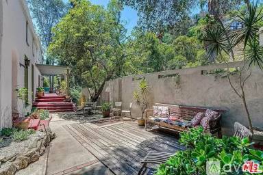 Main picture of 8012 Lark Ln